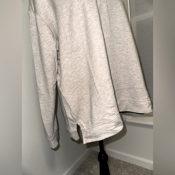 Women’s Orvis V-Neck Sweatshirt in Oatmeal - Picture 4 of 5